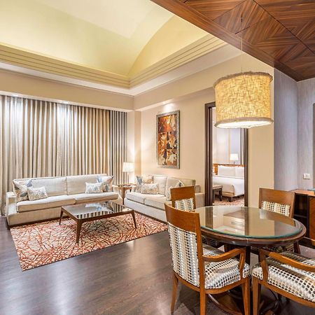 Hotel Radisson Noida Zewnętrze zdjęcie