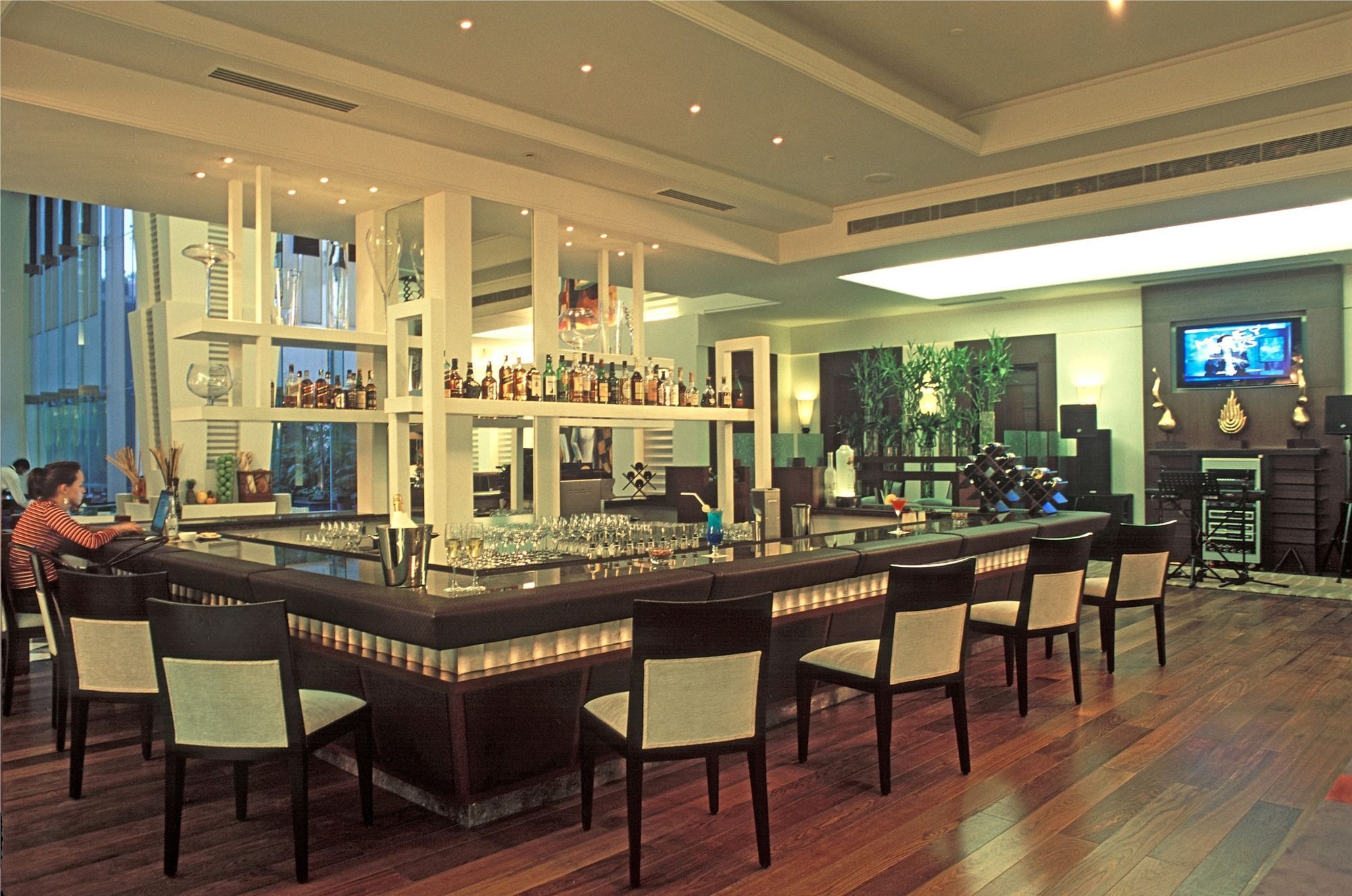 Hotel Radisson Noida Zewnętrze zdjęcie